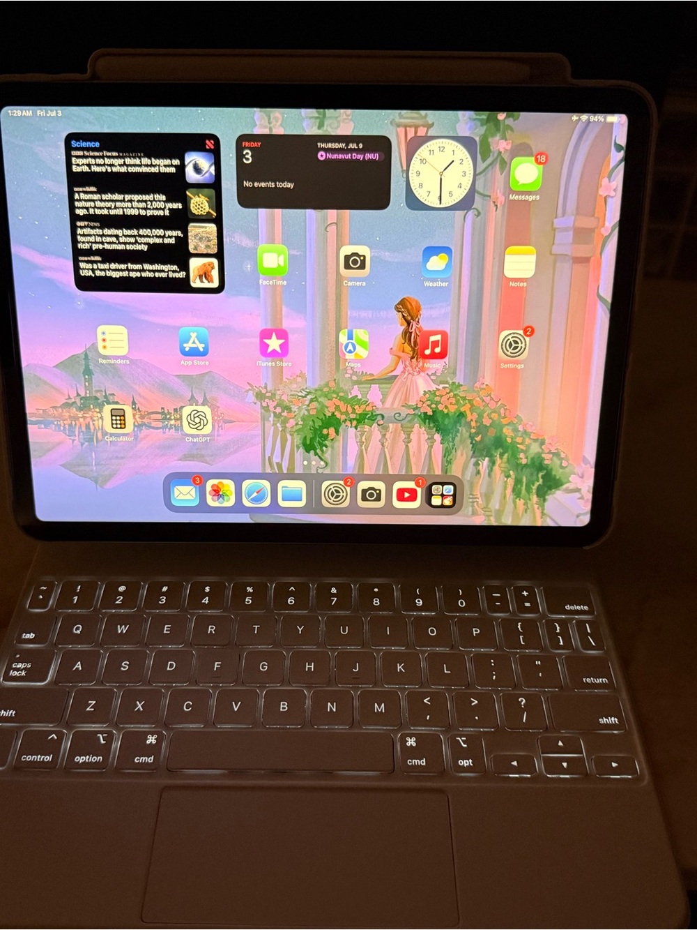Apple iPad Pro 2TB (M2 Chip) Silver with Magic Keyboard and Apple Pencil (Mint /